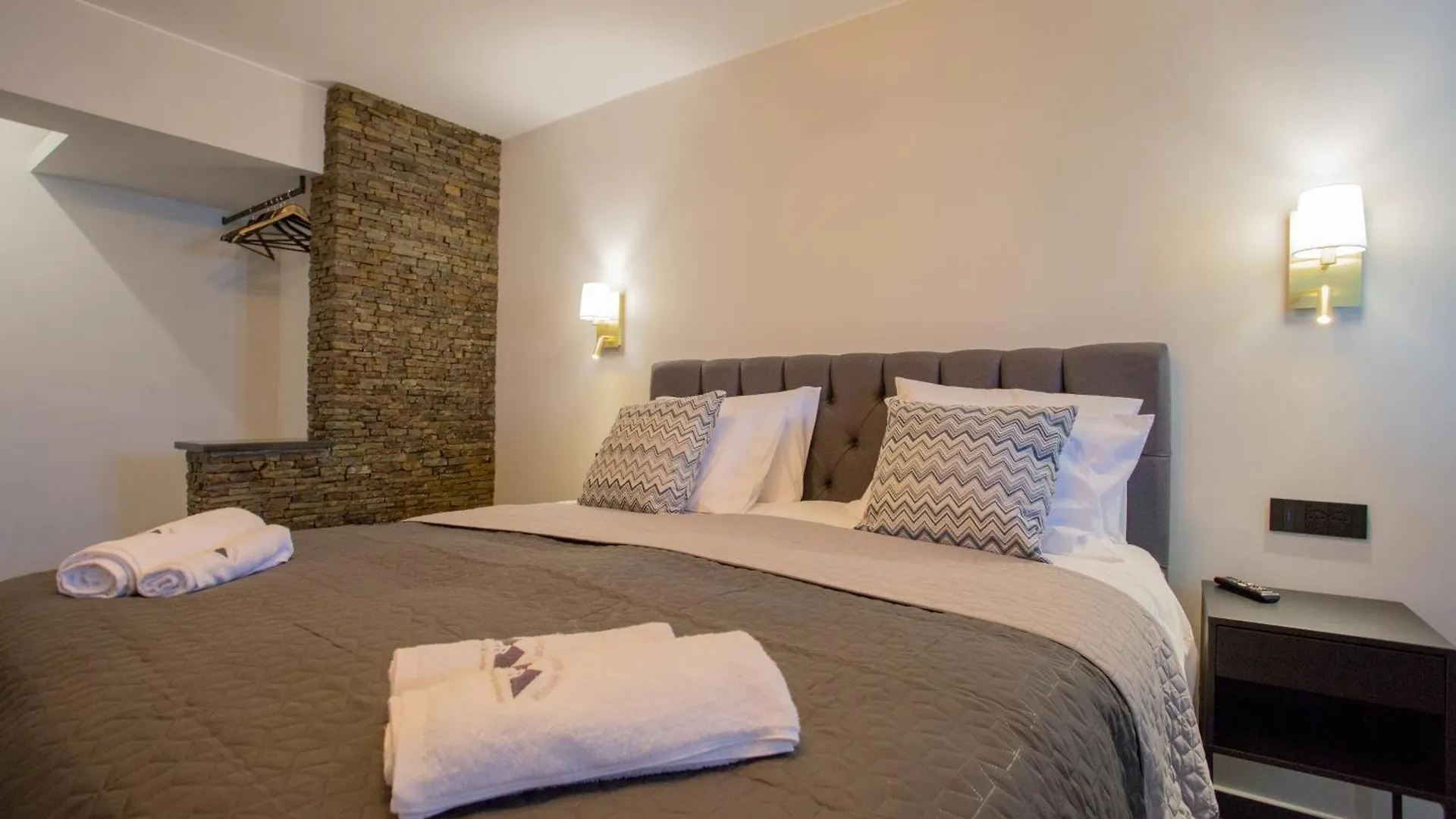 Berat River House Boutique Hotel