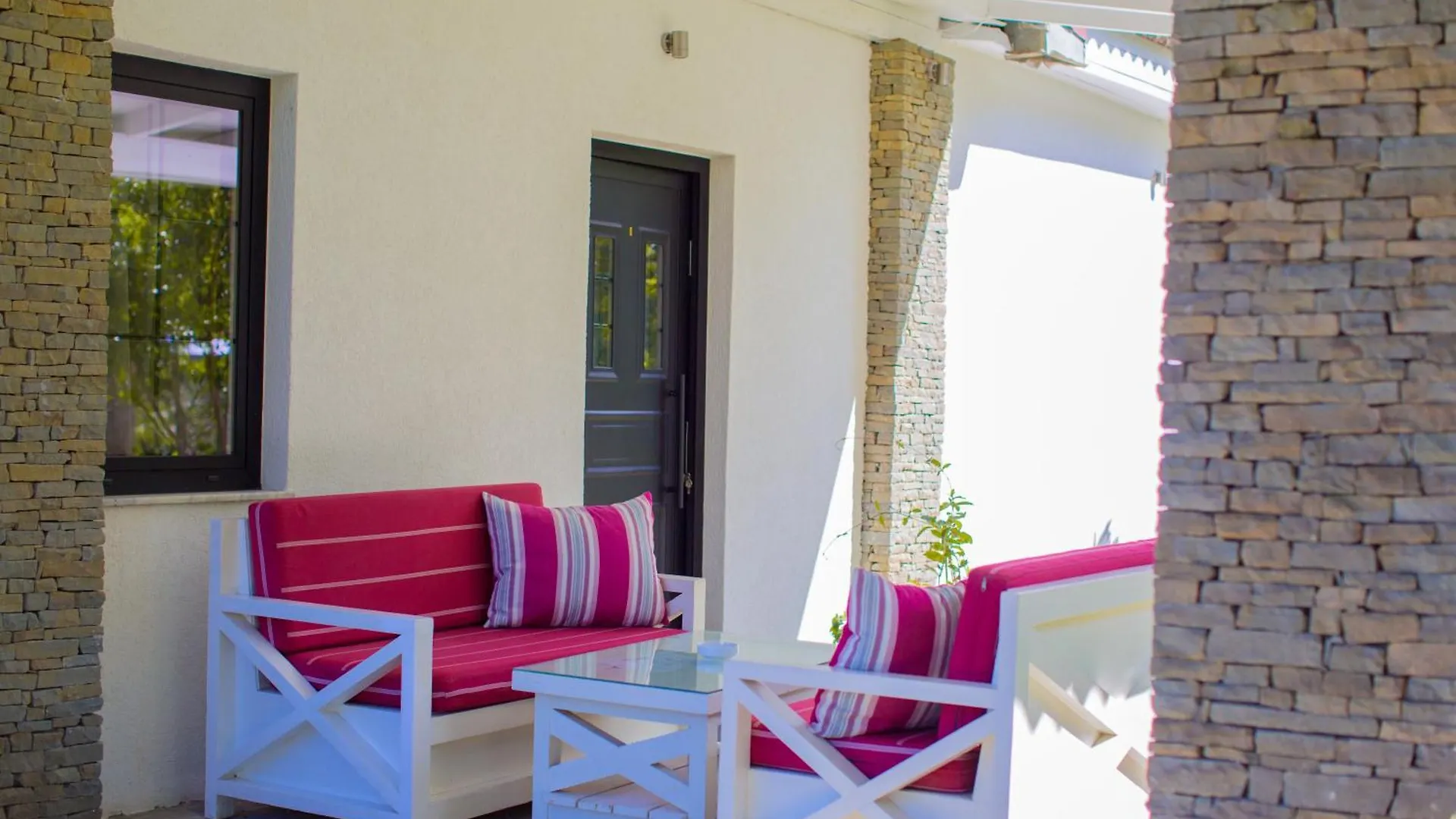 Berat River House Boutique Hotel