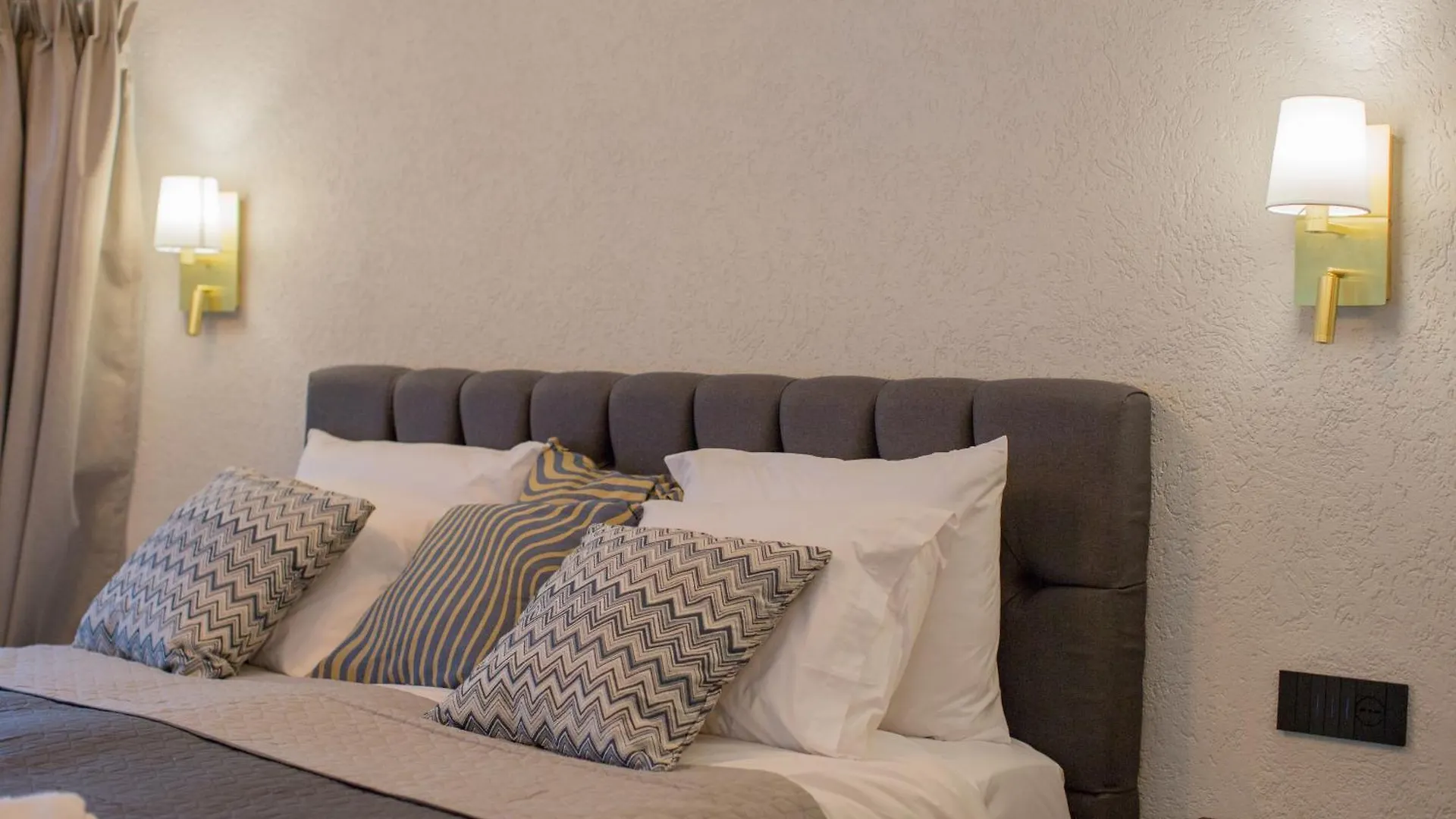 Berat River House Boutique Hotel